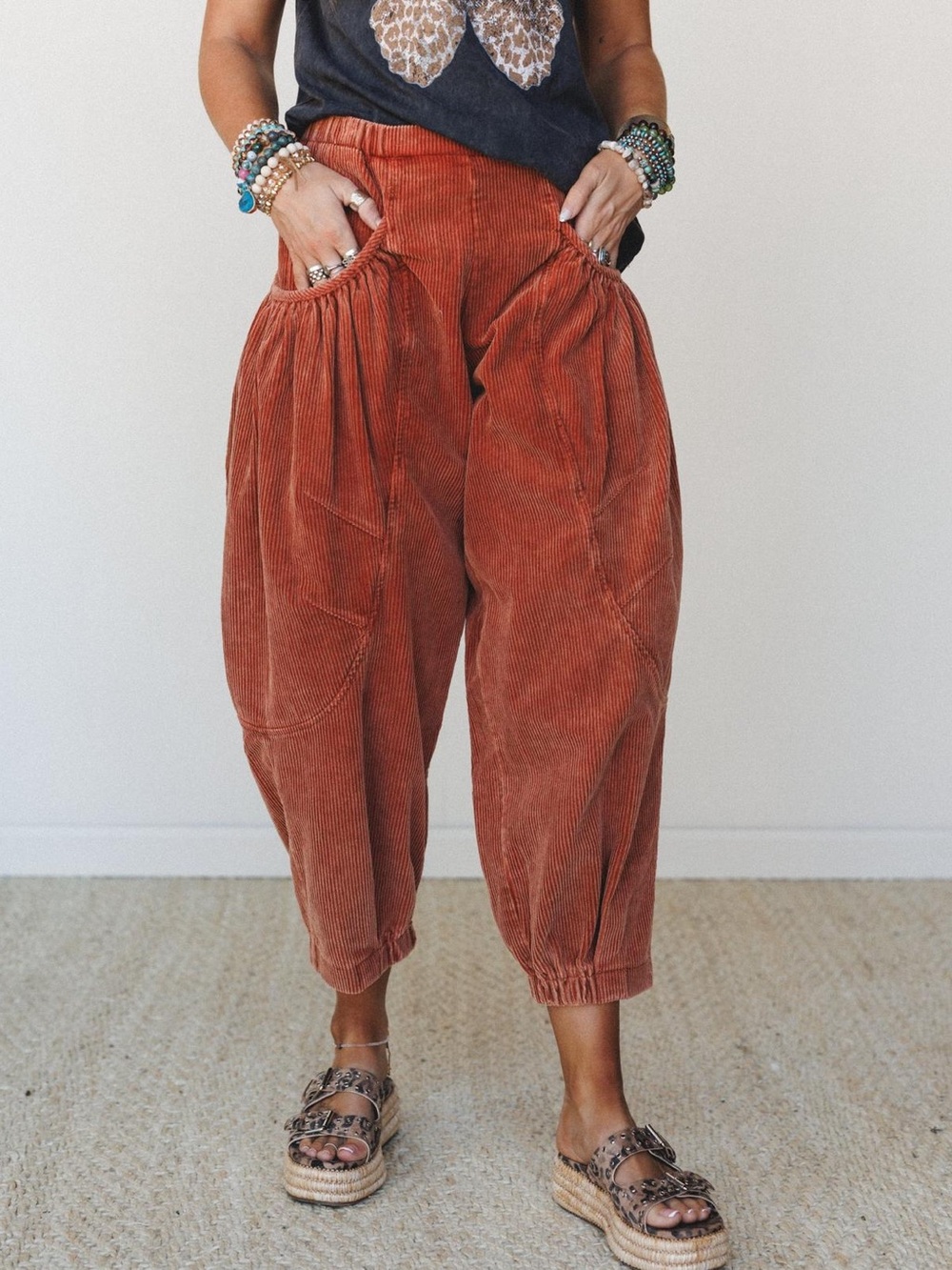 The Nest Nora Gathered Barrel Corduroy Pant